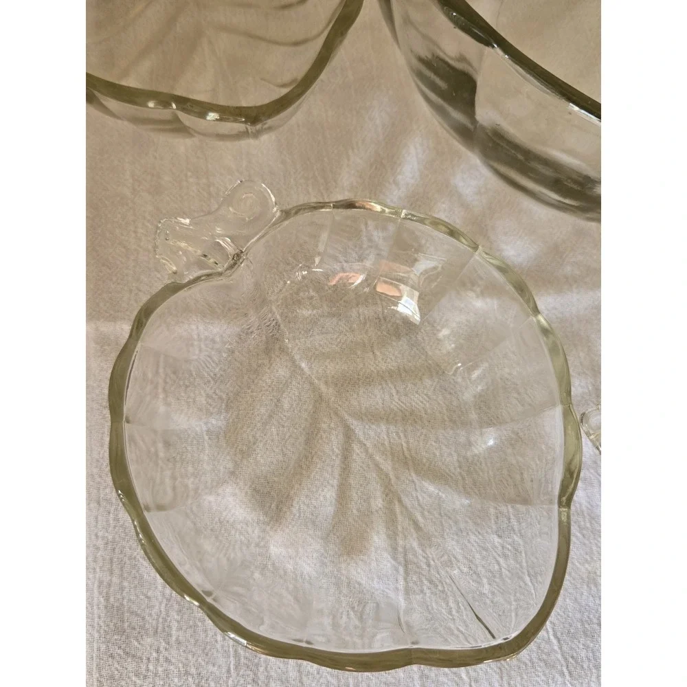 Vintage Clear Pressed Glass Leaf Bowl Set Large Serving Bowl‎ & 5 Dessert Bowls